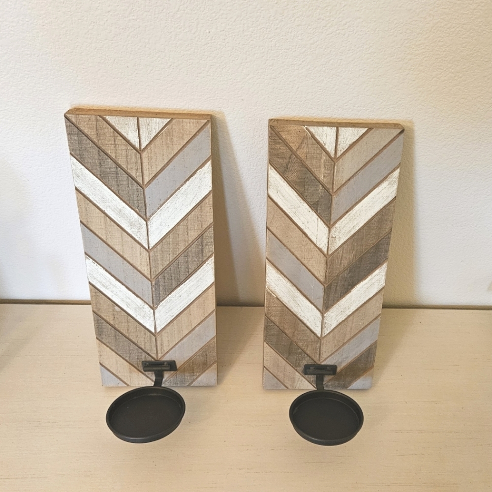 Chevron Pattern Wall Sconce Set - Picture 2 of 7
